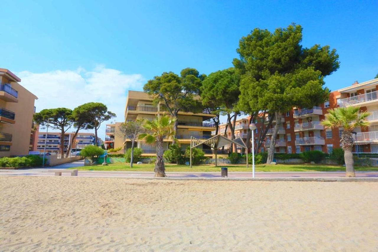 Uhc Txingudi Apartments Cambrils Exterior foto
