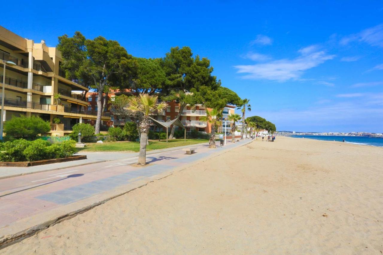 Uhc Txingudi Apartments Cambrils Exterior foto